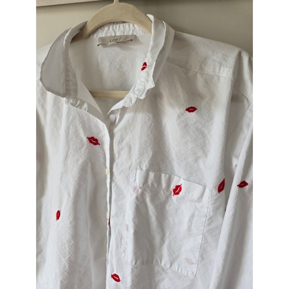 LOFT Womens White Red Embroidered Lips Button Down Shirt Size M - Picture 5 of 9